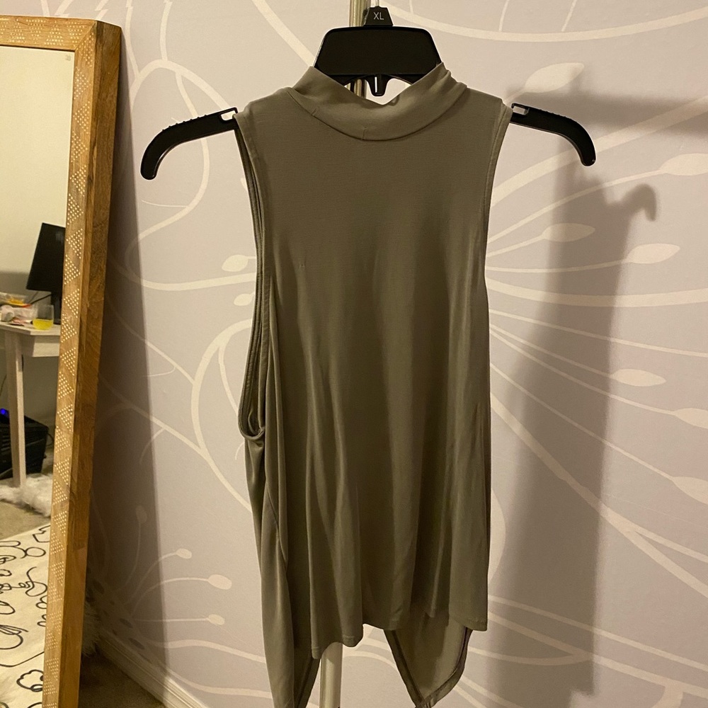 Francesca’s tank top